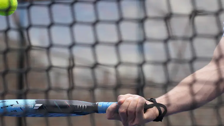 La migliore attrezzatura per giocare a padel in condizioni di caldo o umidità